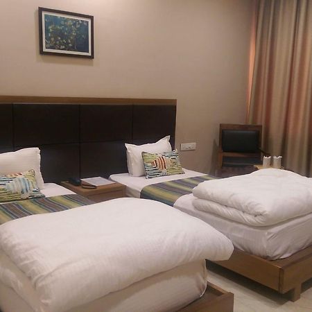 The Premier Hotel 코타 외부 사진