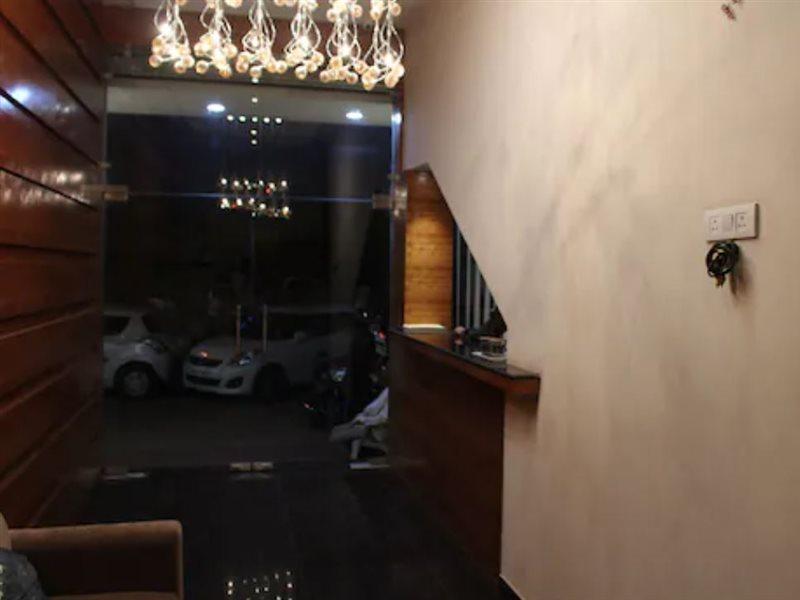 The Premier Hotel 코타 외부 사진