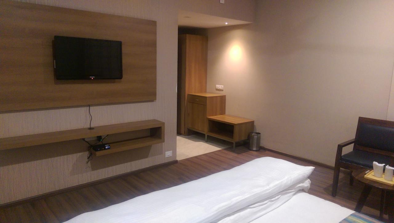 The Premier Hotel 코타 외부 사진