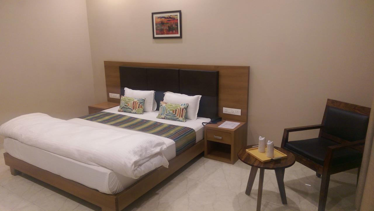 The Premier Hotel 코타 외부 사진